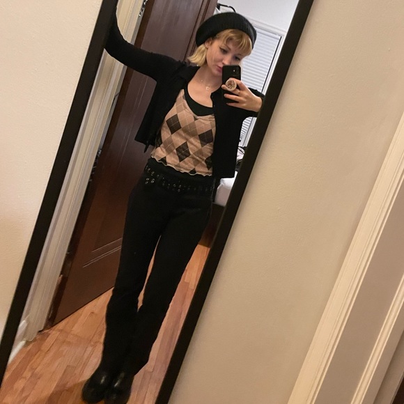 Meet your Posher, Em - Picture 8 of 16